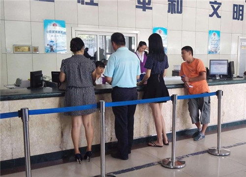 交警支队：汽车年检过了期怎么办